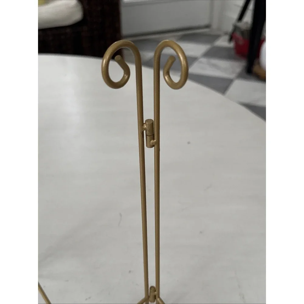 Gold Plate Stands, 12
